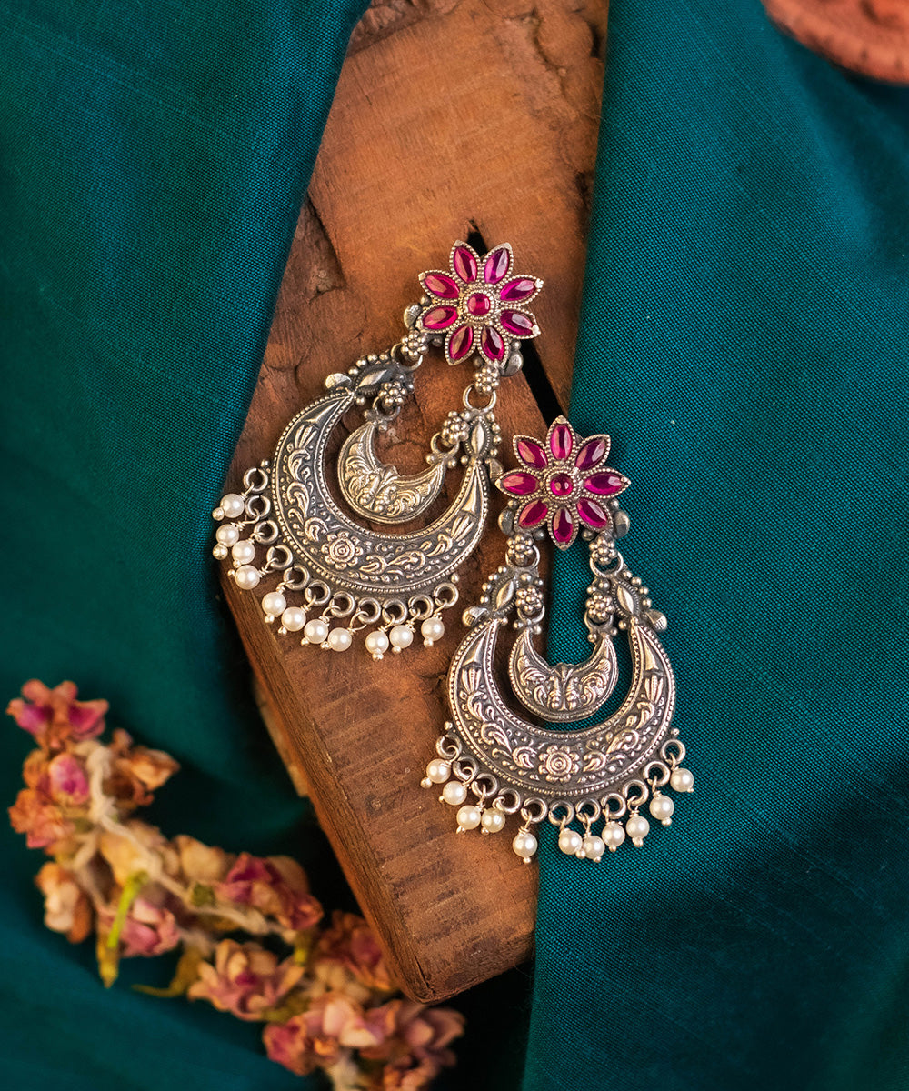 Sanila_Handcrafted_Oxidised_Pure_Silver_Earrings_With_Kempstones_and_Pearls_WeaverStory_01