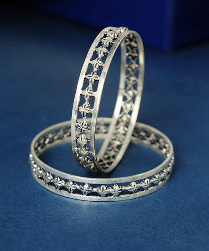 Tanvisha_Handcrafted_Oxidised_Pure_Silver_Bangles_WeaverStory_01