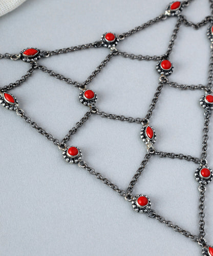 Uttama_Handcrafted_Oxidised_Pure_Silver_Bracelet_With_Coral_Semi_Precious_Stones_WeaverStory_03