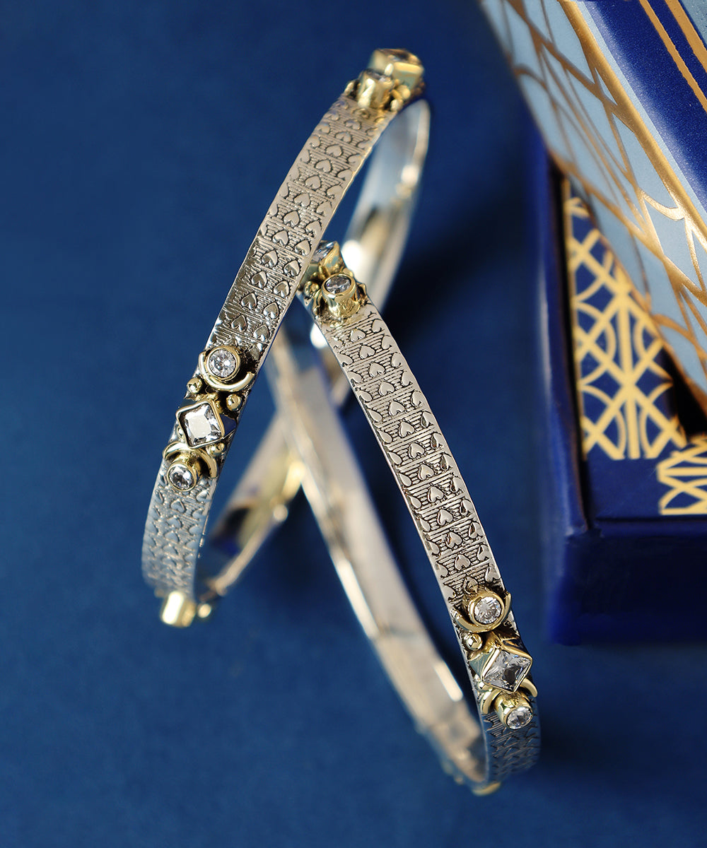 Ujjwala_Handcrafted_Oxidised_Pure_Silver_Bangles_WeaverStory_01