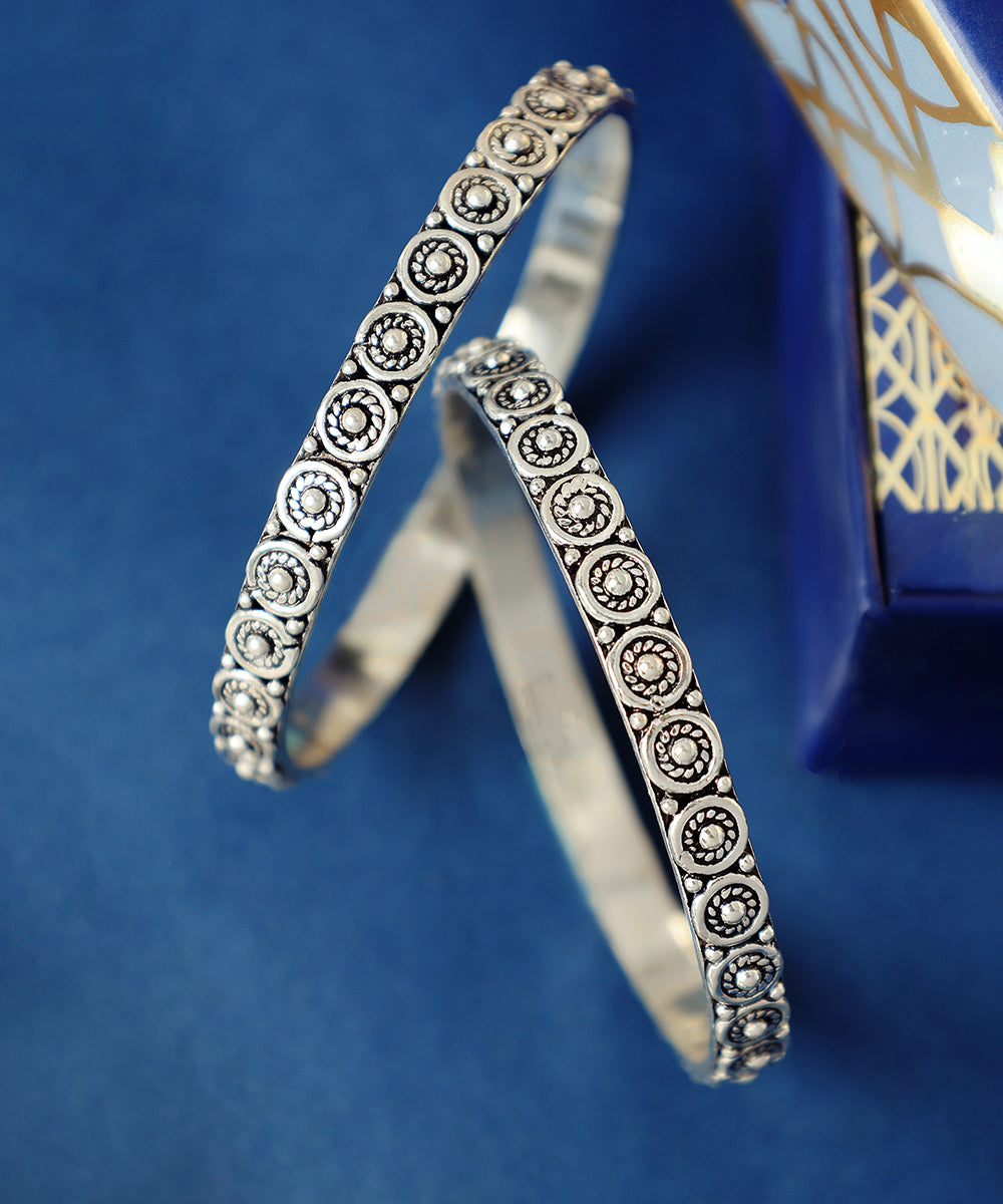 Manvitha_Handcrafted_Oxidised_Pure_Silver_Bangles_WeaverStory_01