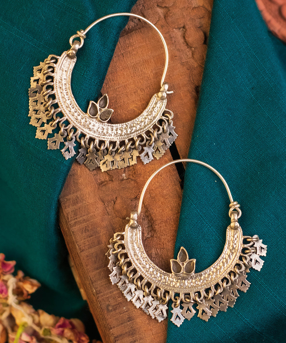 Parama_Handcrafted_Pure_Silver_Earrings_WeaverStory_01