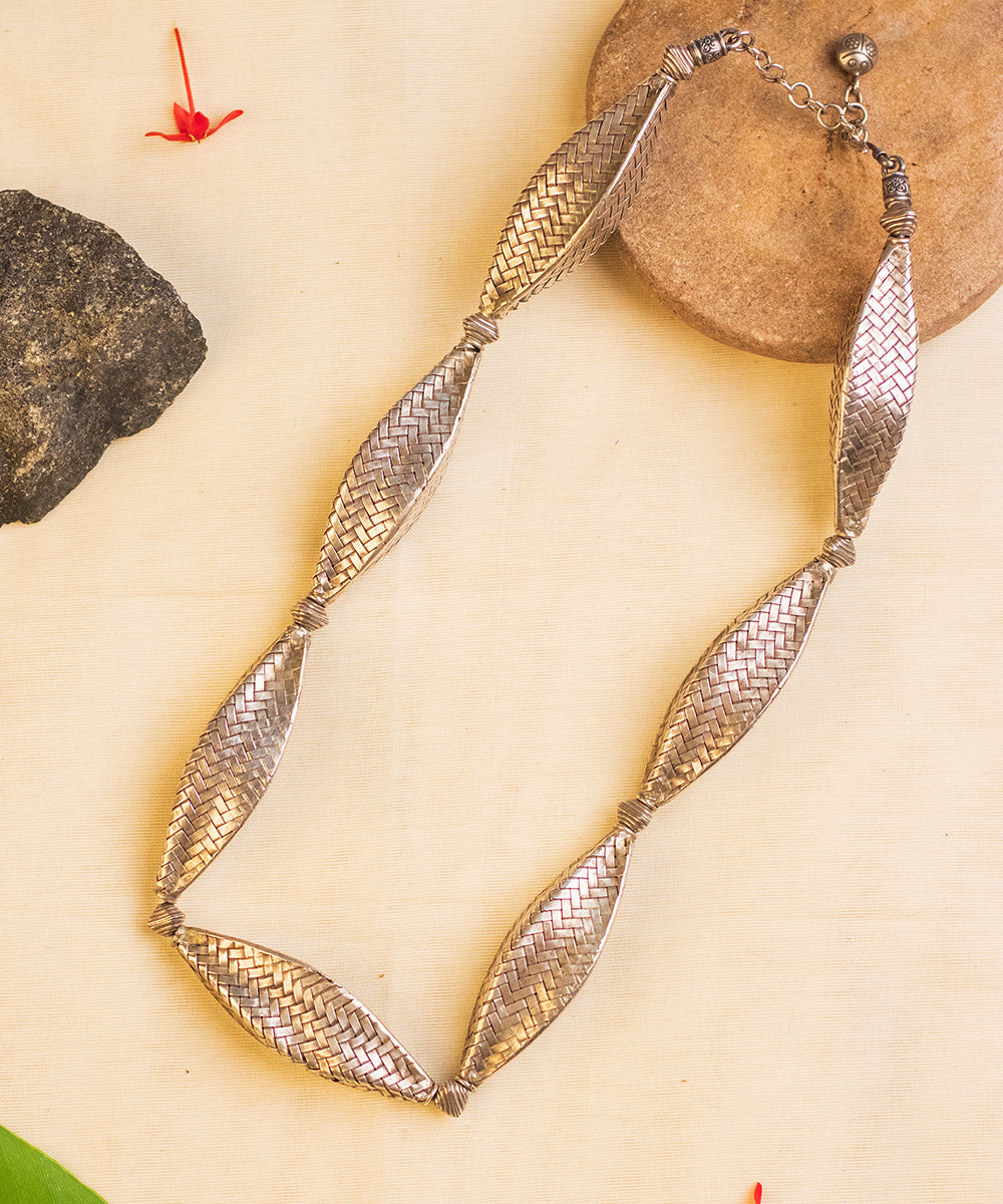 Ubika_Handcrafted_Pure_Silver_Necklace_WeaverStory_01