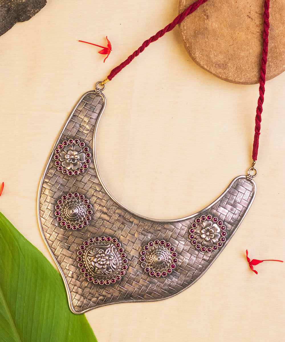 Zena_Handcrafted_Oxidised_Pure_Silver_Necklace_WeaverStory_01