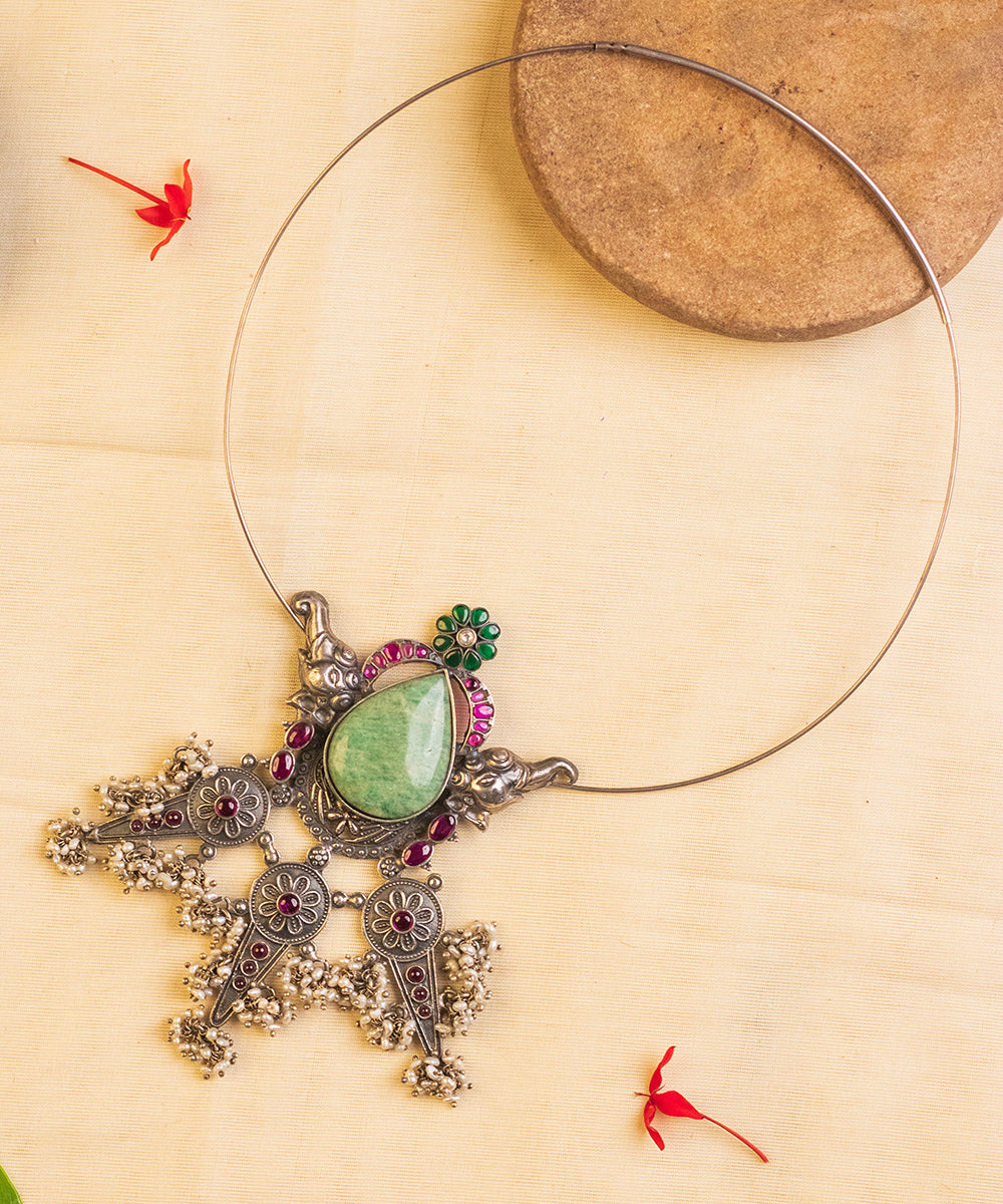 Elika_Handcrafted_Oxidised_Pure_Silver_Necklace_With_Pearls_WeaverStory_01