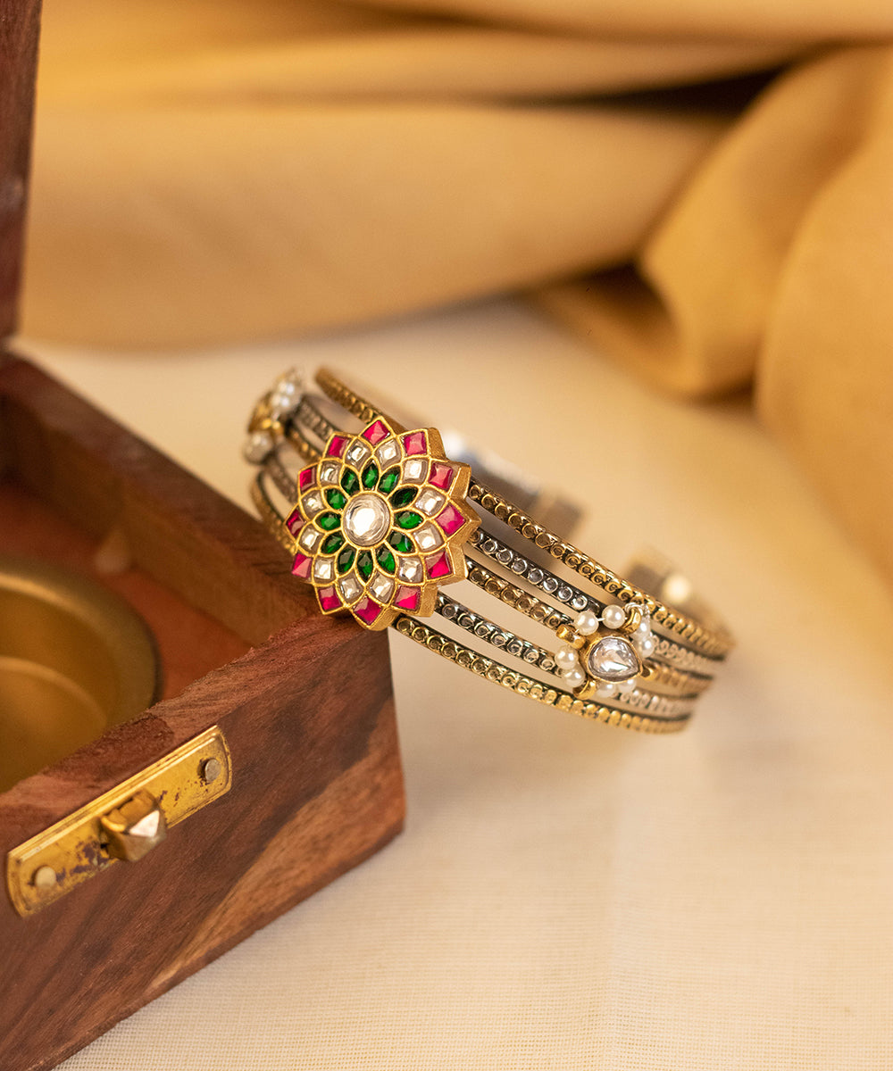 Daivi_Handcrafted_Pure_Silver_Bangle_With_Kundan_WeaverStory_01