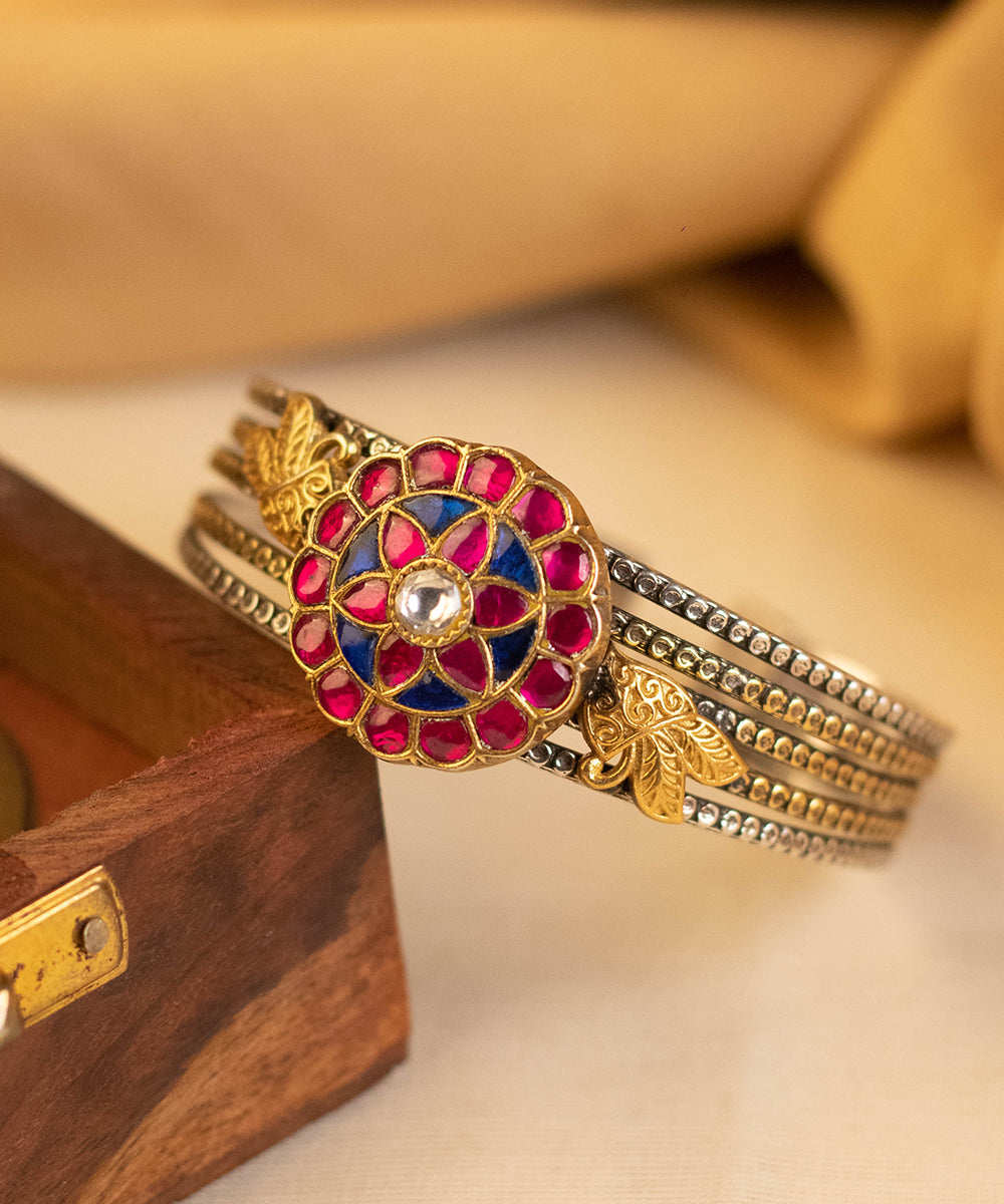 Jayda_Handcrafted_Pure_Silver_Bangle_With_Kundan_WeaverStory_01