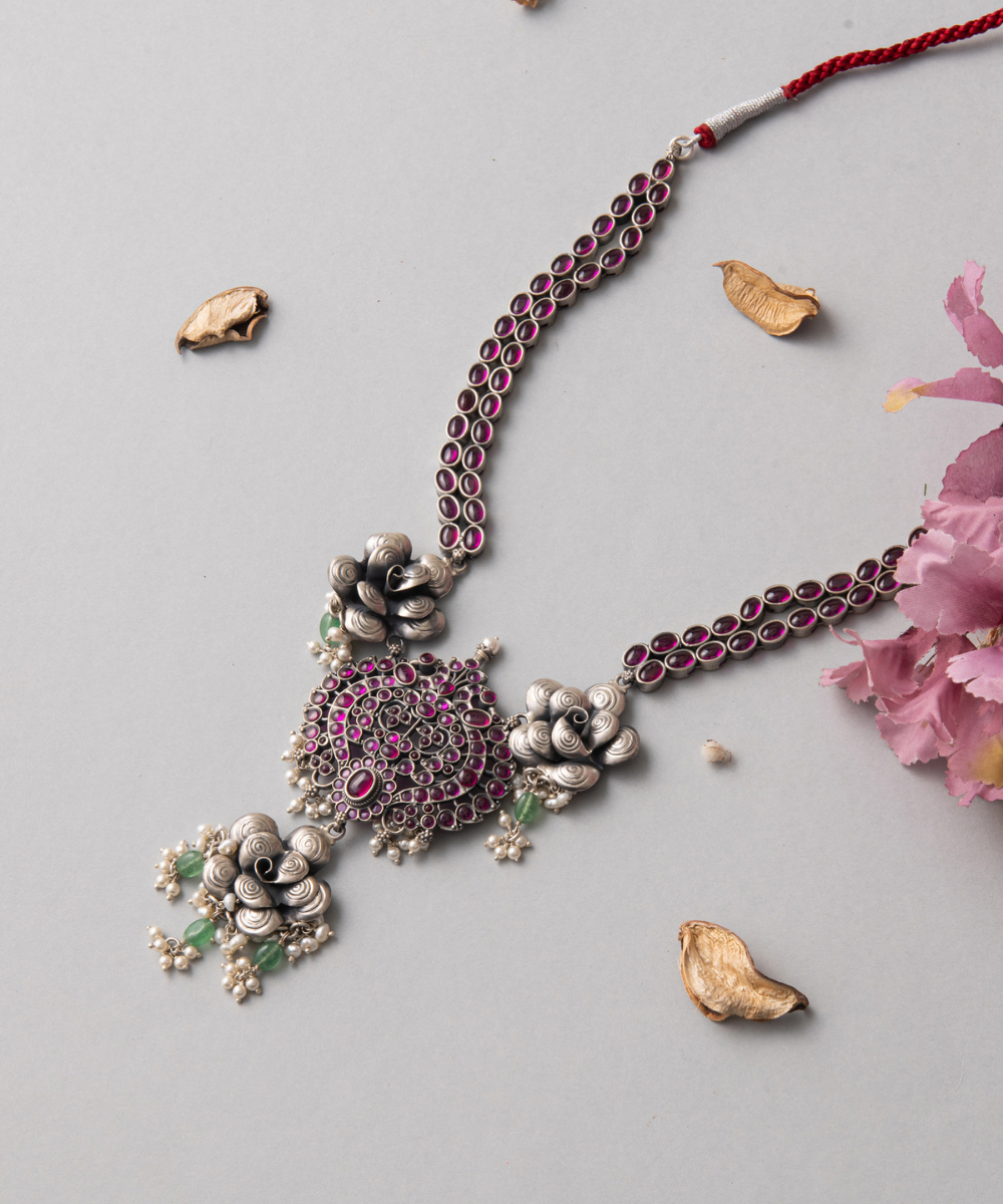 Iffah_Necklace_With_Pearls_And_Stones_Handcrafted_in_Oxidised_Pure_Silver_WeaverStory_01