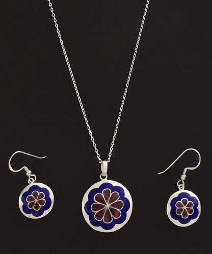 Gadiva_Blue_And_Maroon_Handcrafted_Pure_Silver_Meenakari_Floral_Pendant_And_Earrings_Set_WeaverStory_04