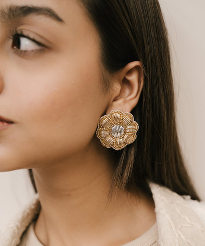 Handcrafted_Floral_Stud_Earrings_With_Gold_Zari_WeaverStory_02