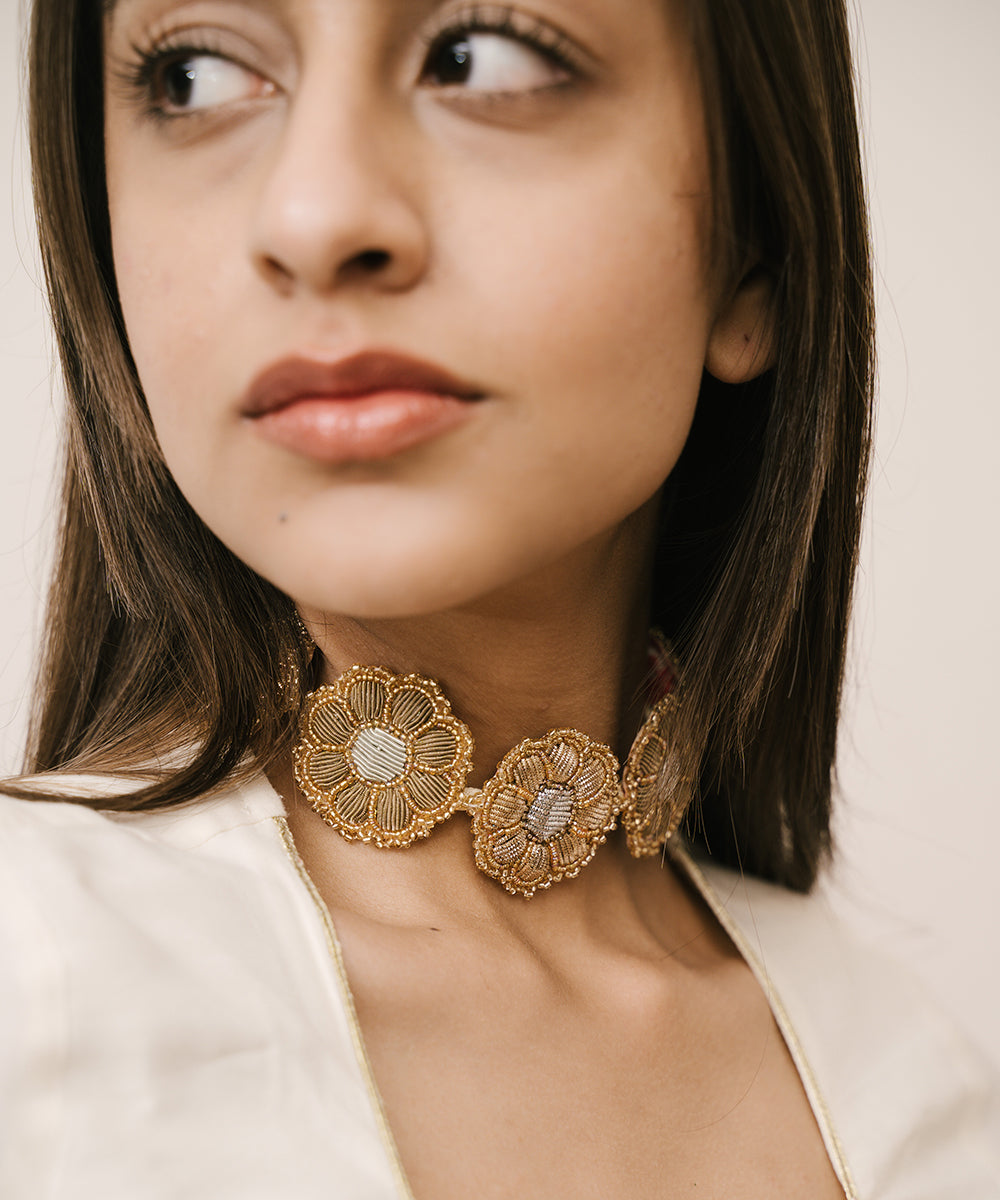 Handcrafted_Embroidered_Textile_Choker_WeaverStory_01