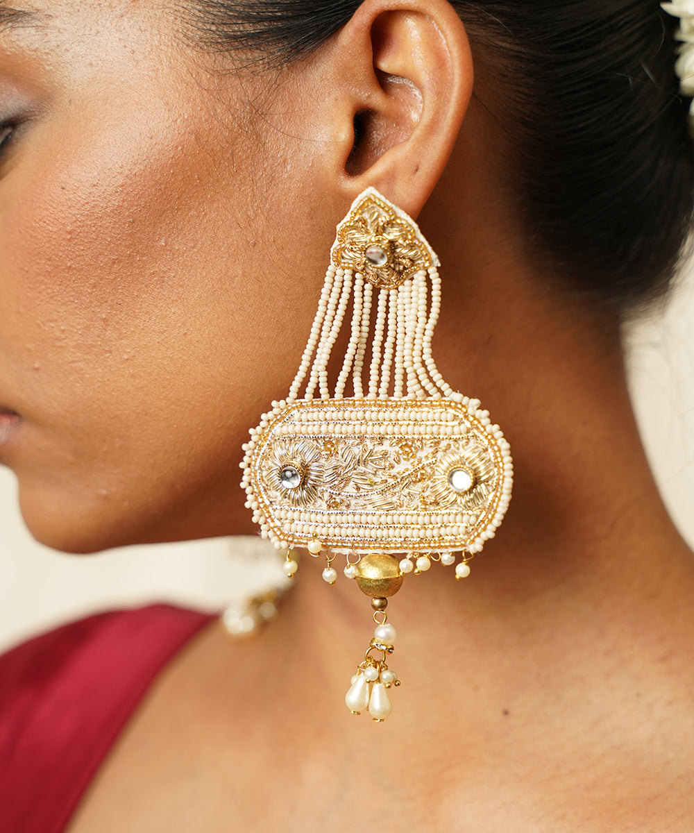 Handcrafted_Ethnic_Cream_And_Gold_Earring_WeaverStory_03