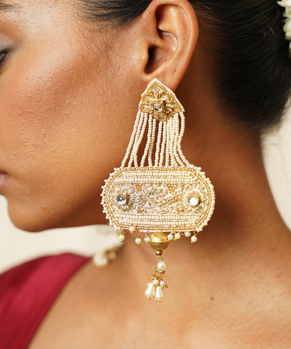 Handcrafted_Ethnic_Cream_And_Gold_Earring_WeaverStory_03