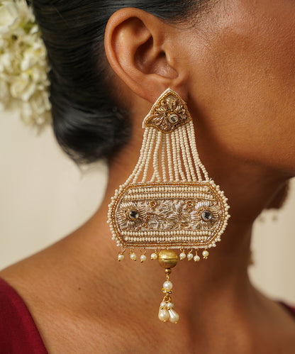 Handcrafted_Ethnic_Cream_And_Gold_Earring_WeaverStory_02