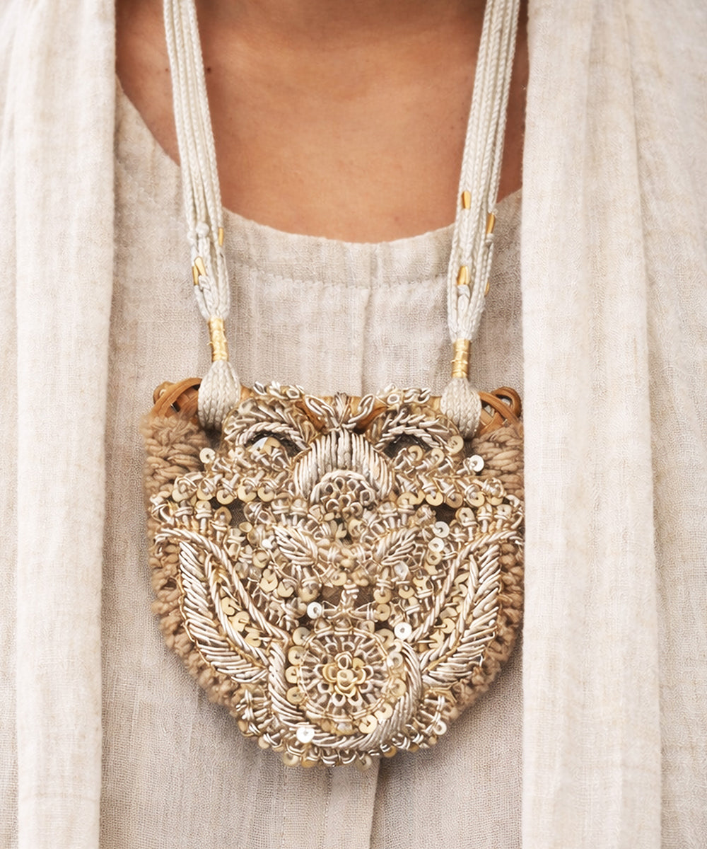 Anaya_Necklace_Hand_Embroidered_Necklace_WeaverStory_02