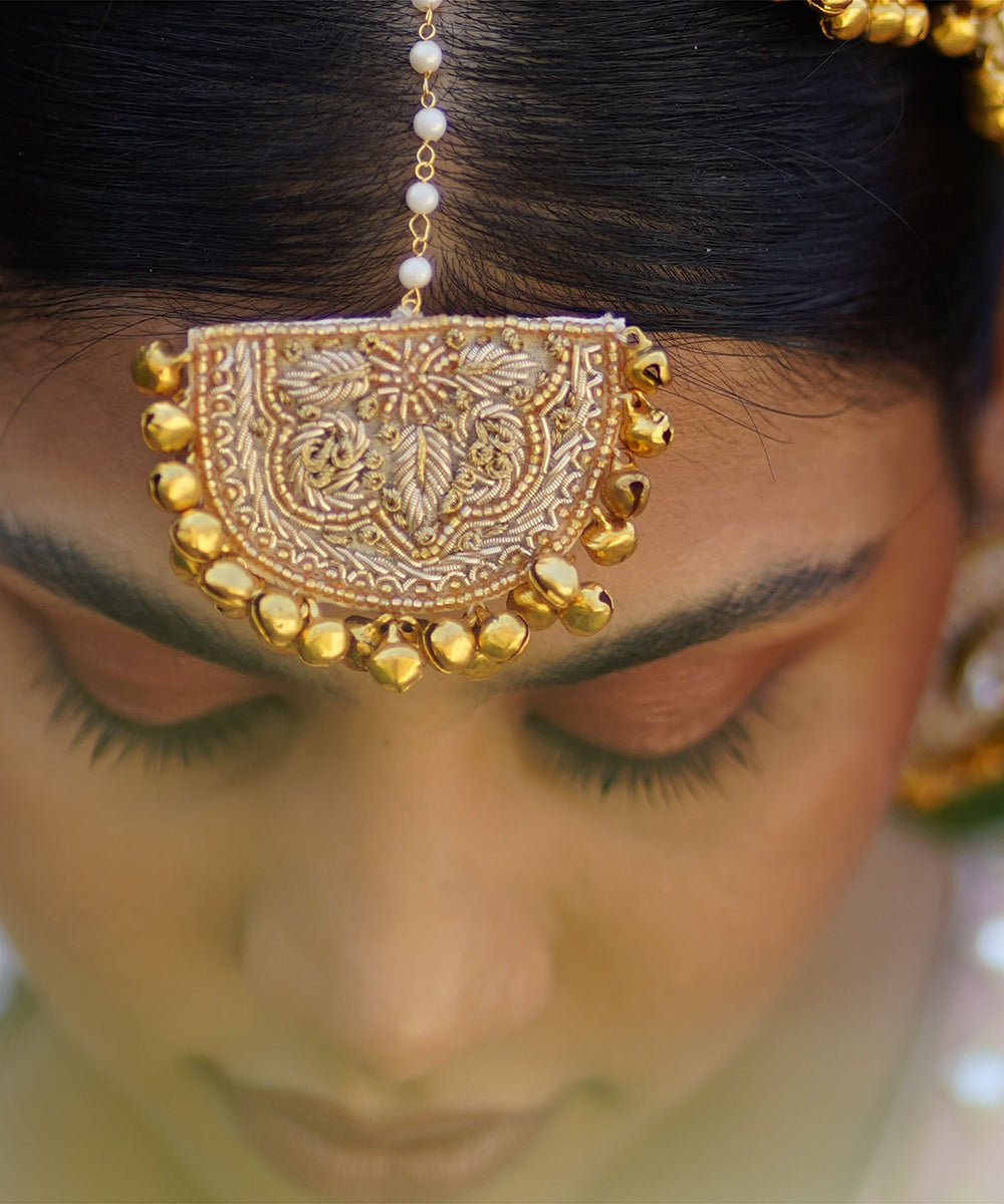 Artisanal_Zari_&amp;_Bead_Embroidered_Statement_Maang_Tikka_WeaverStory_03