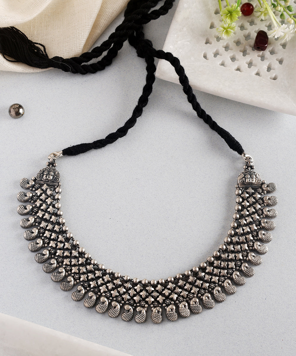 Nandita_Handcrafted_Oxidised_Pure_Silver_Necklace_WeaverStory_01