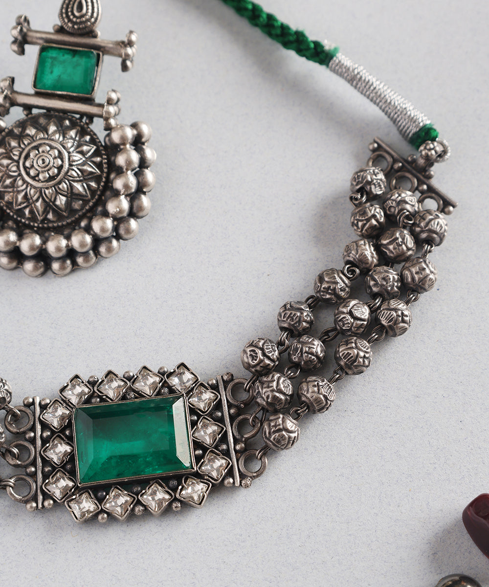 Chandni_Handcrafted_Oxidised_Pure_Silver_Necklace_Set_With_Kempstones_WeaverStory_02