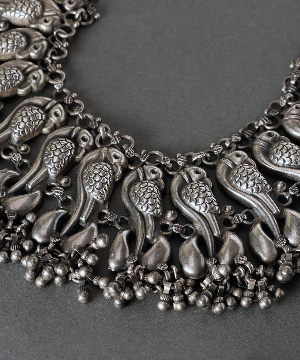 Avya_Handcrafted_Oxidised_Pure_Silver_Necklace_With_Parrot_Motifs_WeaverStory_04