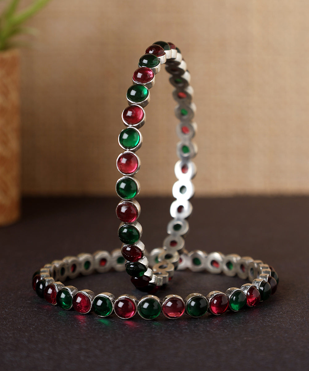 Ikshita_Handcrafted_Red_And_Green_Oxidised_Pure_Silver_Bangles_WeaverStory_01