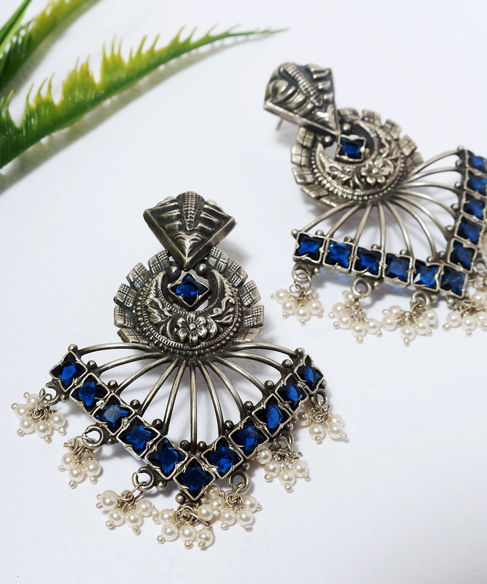 Inika_Blue_Sapphire_Handcrafted_Oxidised_Pure_Silver_Earrings_WeaverStory_02