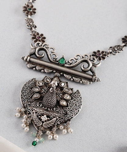 Veda_Handcrafted_Oxidised_Pure_Silver_Necklace_With_Kempstones_WeaverStory_02