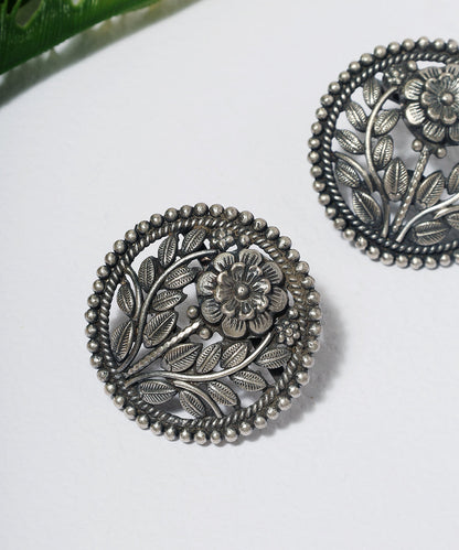 Eila_Handcrafted_Oxidised_Pure_Silver_Earrings_With_Floral_Motif_WeaverStory_02