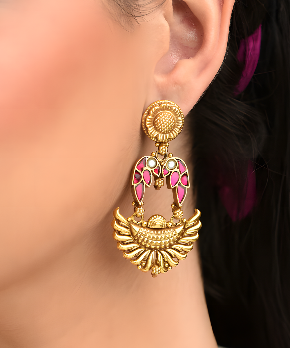 Naitika_Red_Handcrafted_Kundan_Golden_Earrings_In_Pure_Silver_WeaverStory_01