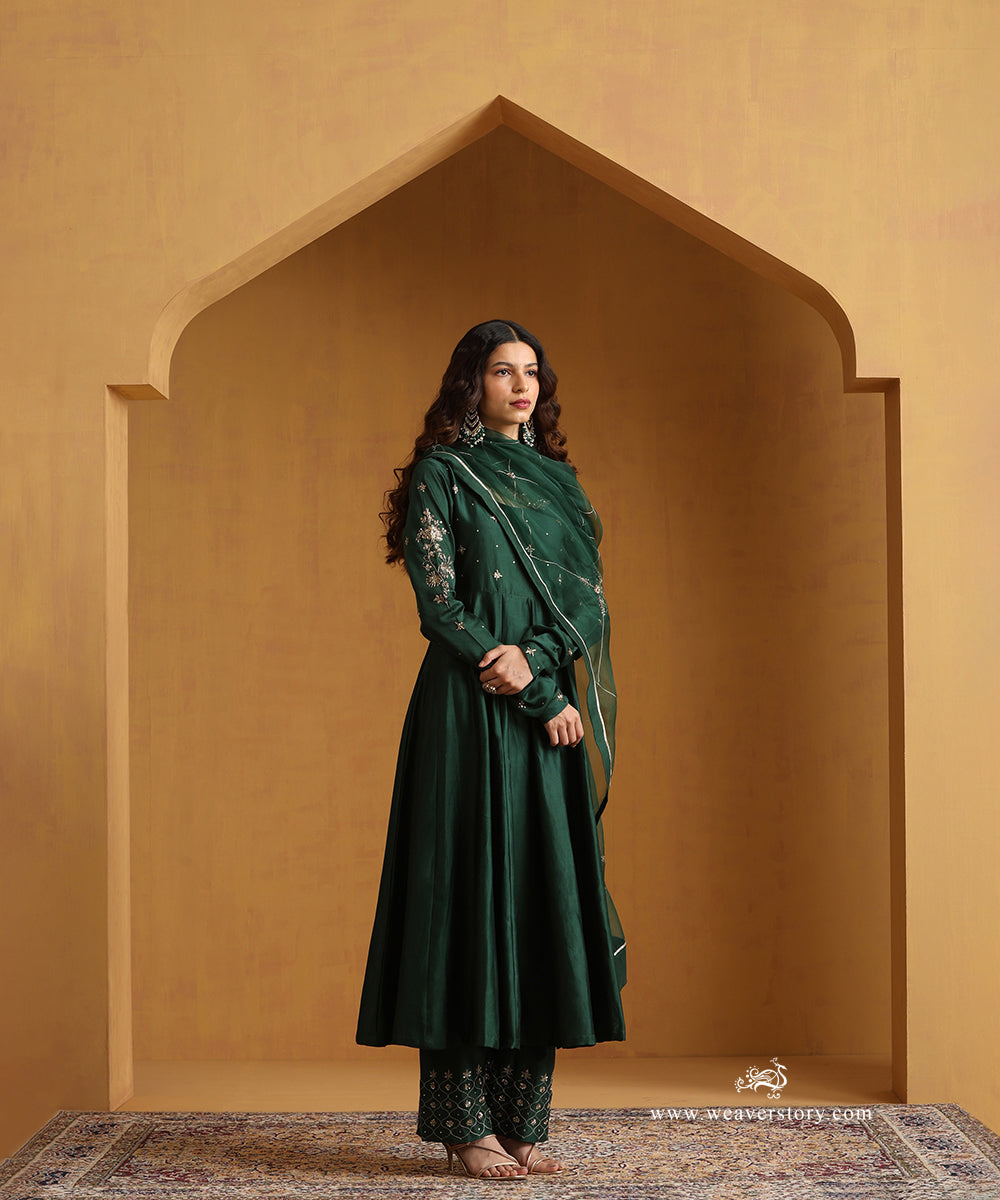 Bottle_Green_Hand_Embroidered_Chanderi_Anarkali_Kurta_With_Pants_And_Organza_Dupatta_WeaverStory_01