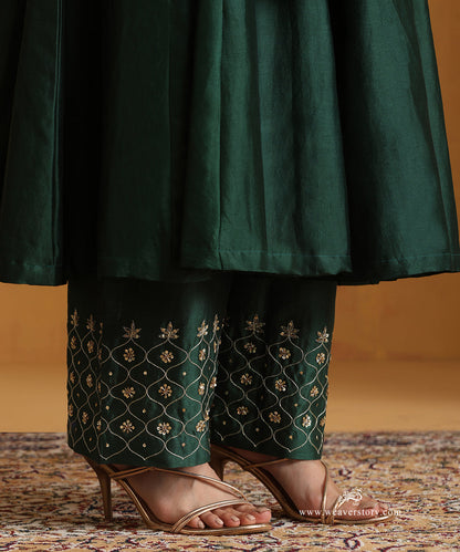 Bottle_Green_Hand_Embroidered_Chanderi_Anarkali_Kurta_With_Pants_And_Organza_Dupatta_WeaverStory_06