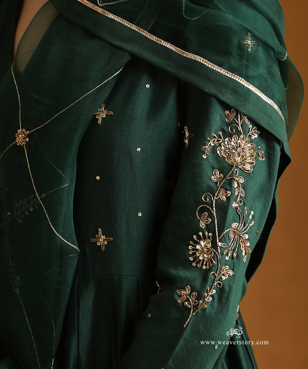 Bottle_Green_Hand_Embroidered_Chanderi_Anarkali_Kurta_With_Pants_And_Organza_Dupatta_WeaverStory_07