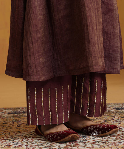 Dark_Plum_Hand_Embroidered_Cotton_Tissue_Kurta_With_Chanderi_Pants_And_Organza_Dupatta_WeaverStory_05