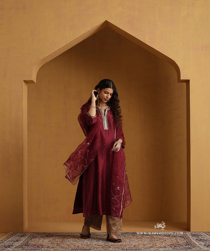 Red_Hand_Embroidered_Chanderi_Kurta_With_Striped_Chanderi_Pants_And_Organza_Dupatta_WeaverStory_01