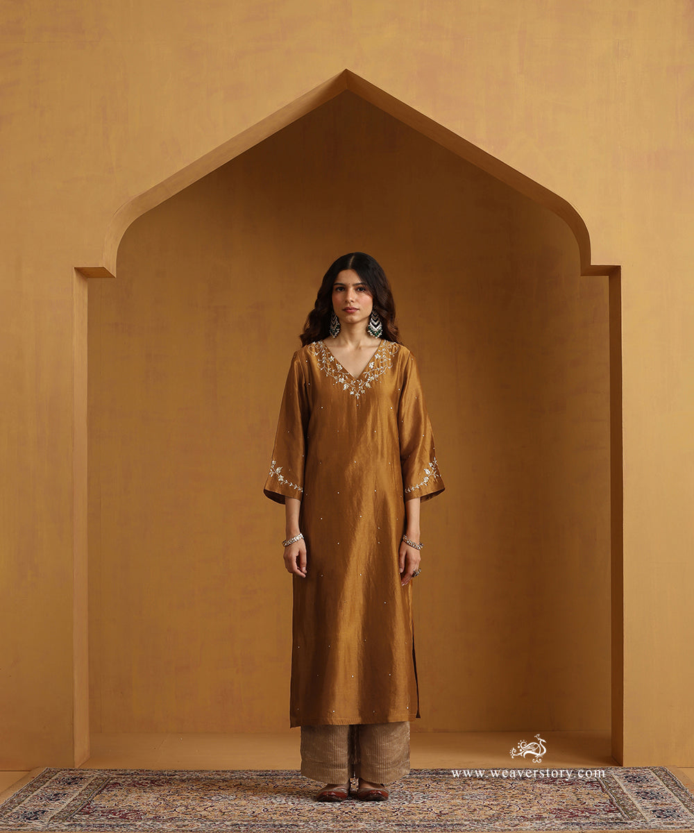 Mustard_Yellow_Hand_Embroidered_Chanderi_Kurta_With_Chanderi_Striped_Pants_And_Organza_Dupatta_WeaverStory_03