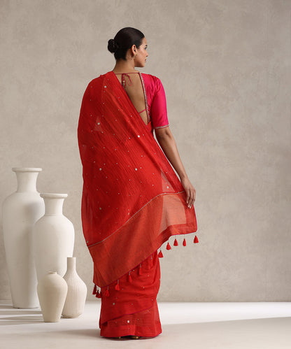 Handloom_Red_Pure_Chanderi_Hand_Embroidered_Saree_With_Jukki_Palla_And_Magenta_Finishing_WeaverStory_03