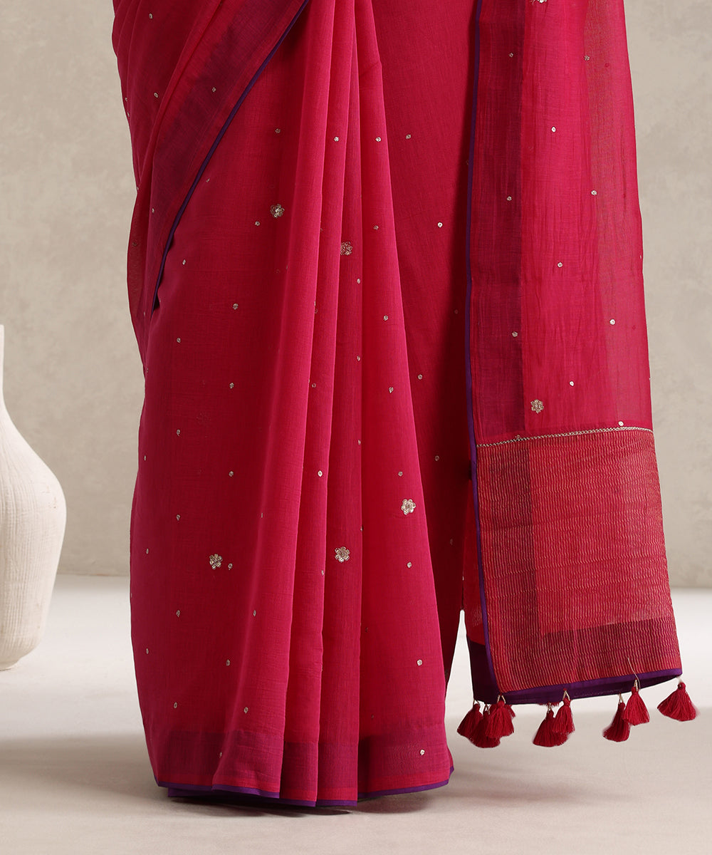 Magenta_Handloom_Pure_Chanderi_Saree_With_Purple_Finishing_And_Hand_Embroidery_WeaverStory_05