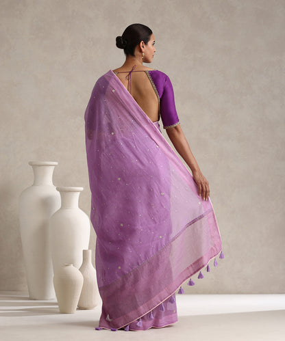 Lavender_Handloom_Pure_Chanderi_Saree_With_Hand_Embroidered_Saree_With_Light_Pink_Finishing_WeaverStory_03