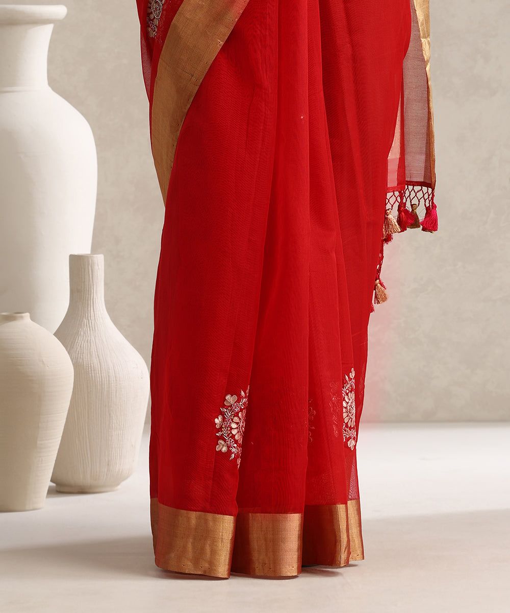 Red_Handloom_Pure_Chanderi_Saree_With_Hand_Embroidered_Rangoli_Boota_WeaverStory_05