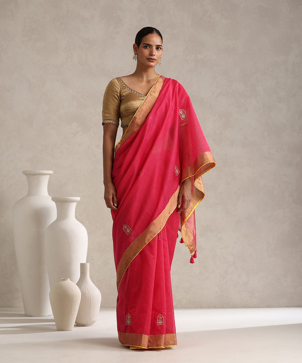 Gulal_Pink_Handloom_Pure_Chanderi_Saree_With_Hand_Embroidery_And_Yellow_Lace_WeaverStory_01