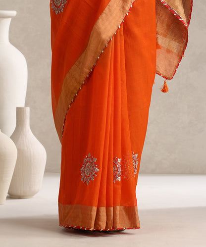 Orange_Handloom_Pure_Chanderi_Saree_With_Rangoli_Hand_Embroidered_Boota_WeaverStory_05