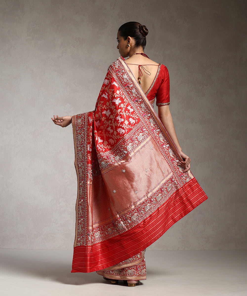 Red_Handloom_Pure_Katan_Silk_Shikargah_Banarasi_Saree_With_Hand_Emboidery_WeaverStory_03