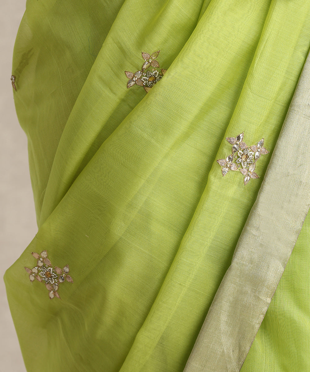 Parrot_Green_Handloom_Pure_Chanderi_Saree_With_Hand_Embroidery_WeaverStory_04