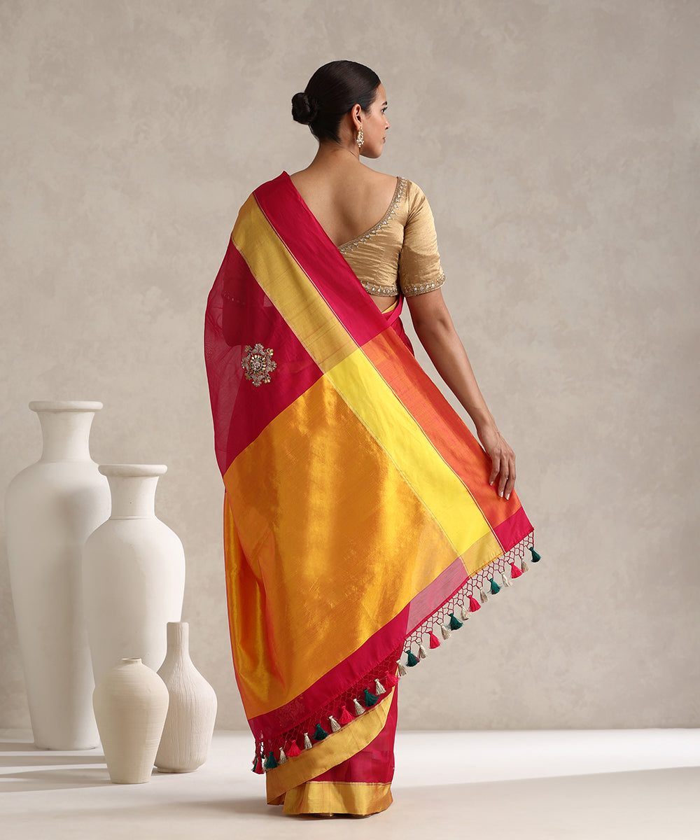 Handloom_Hot_Pink_Pure_Chanderi_Saree_With_Hand_Embroidered_Farisha_Rangoli_Boota_WeaverStory_03