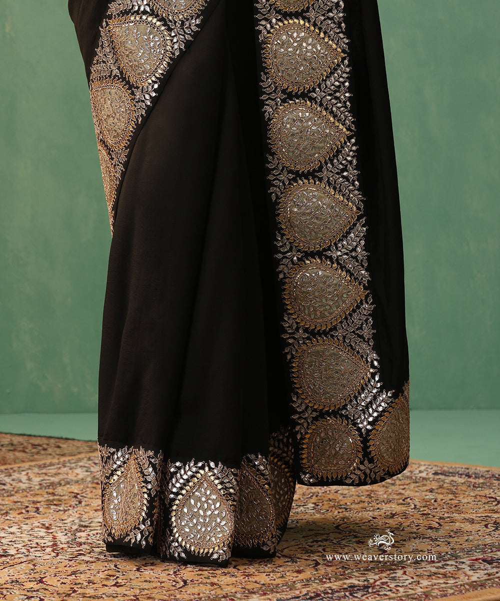 Black_Chiniya_Silk_Saree_With_Gota_Hand_Embroidery_WeaverStory_04