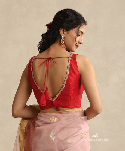 Pink_Handloom_Pure_Chanderi_Silk_V_Neck_Sleeveless_Blouse_With_Golden_Lace_Yoke_WeaverStory_03