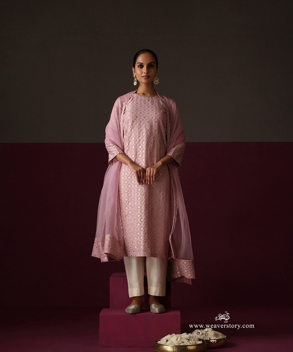 Light Pink Jaal Kurta White Pant With Organza Dupatta