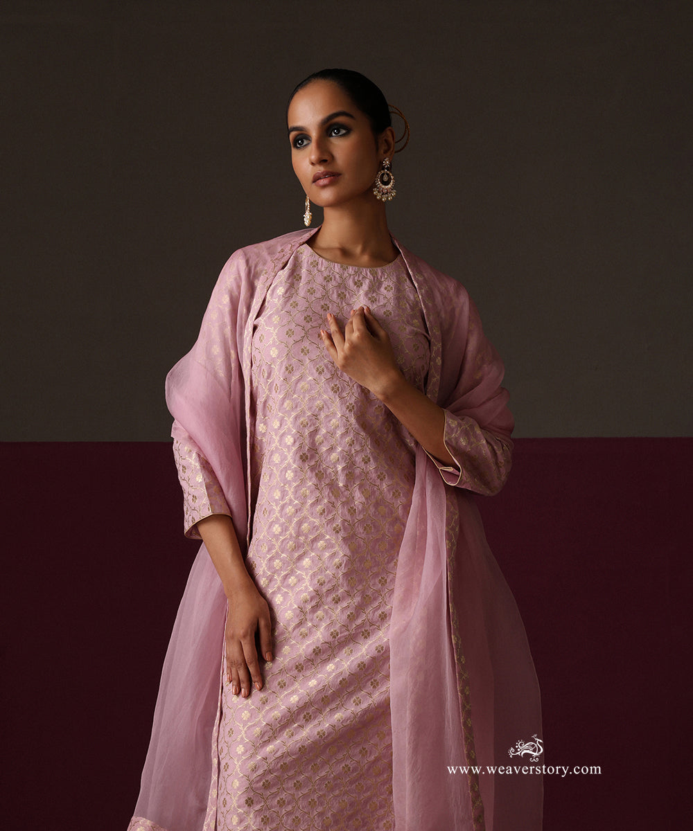 Light Pink Jaal Kurta White Pant With Organza Dupatta