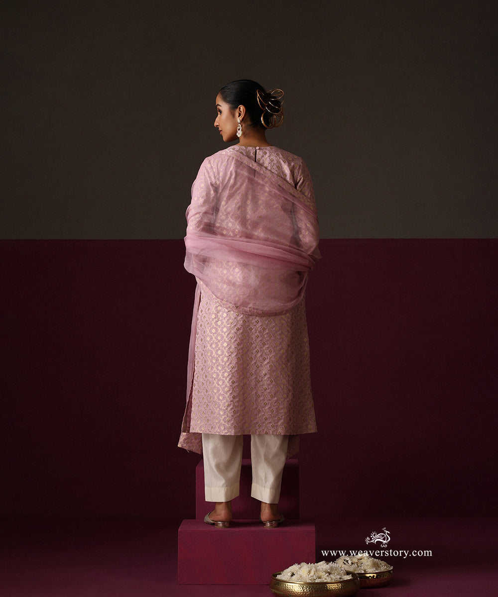 Light Pink Jaal Kurta White Pant With Organza Dupatta