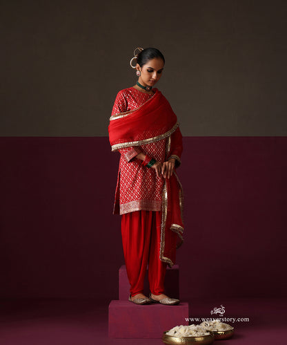 Redchanderi Jaal Kurta With Dhoti Organza Dupatta