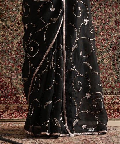 Black_Pure_Organza_Silk_Jaal_Embroidery_Saree_WeaverStory_04